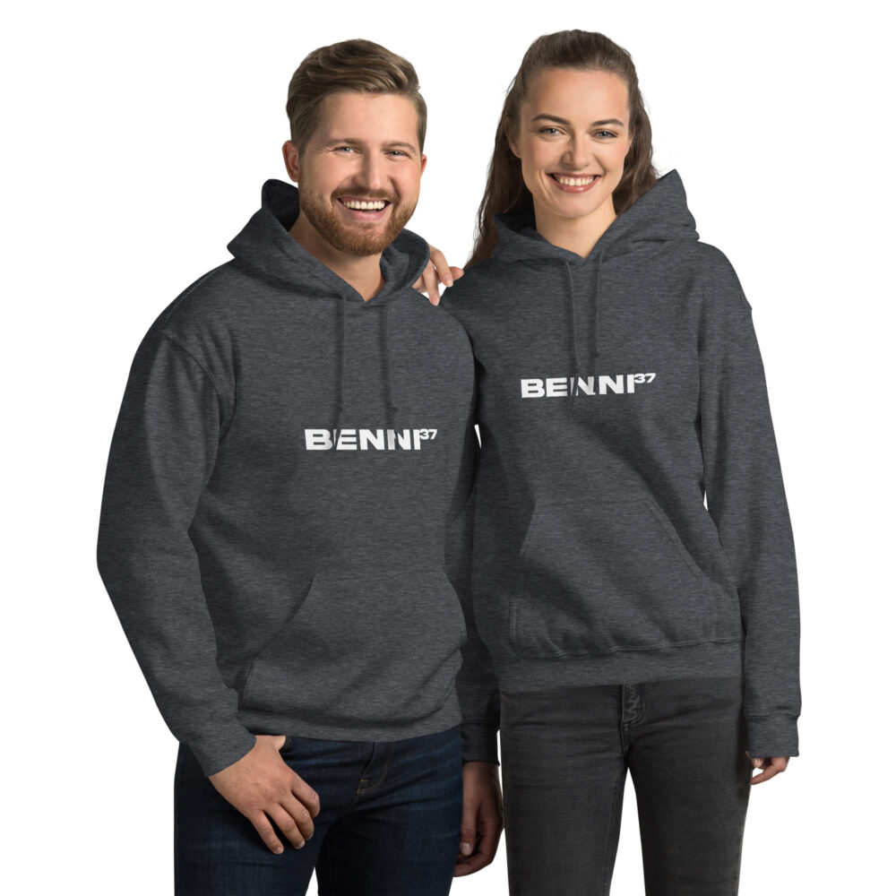 Benni37 Logo weiss Unisex-Kapuzenpullover – Bild 7