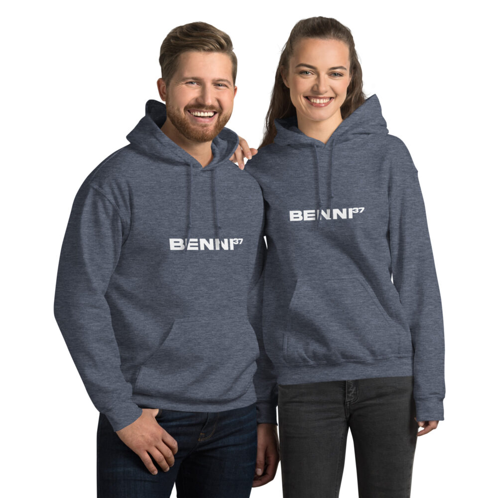 Benni37 Logo weiss Unisex-Kapuzenpullover – Bild 10